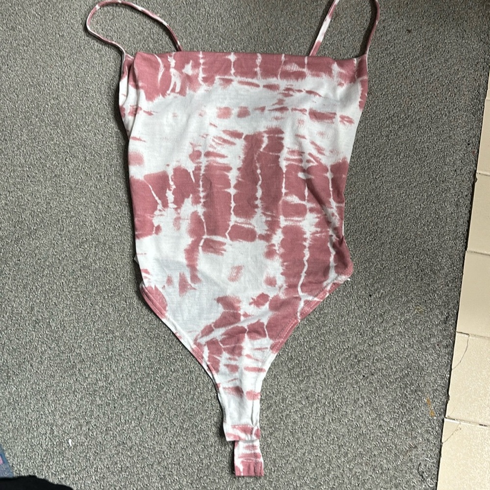 Boohoo tie dye bodysuit
#7